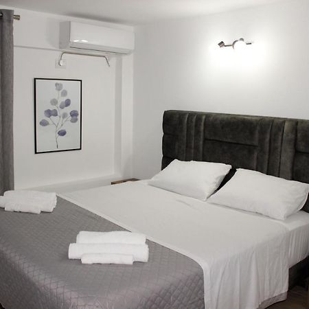 Elite Hotel Саранде Екстериор снимка