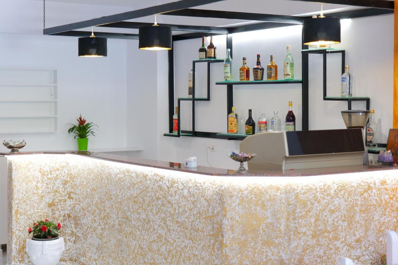 Elite Hotel Саранде Екстериор снимка