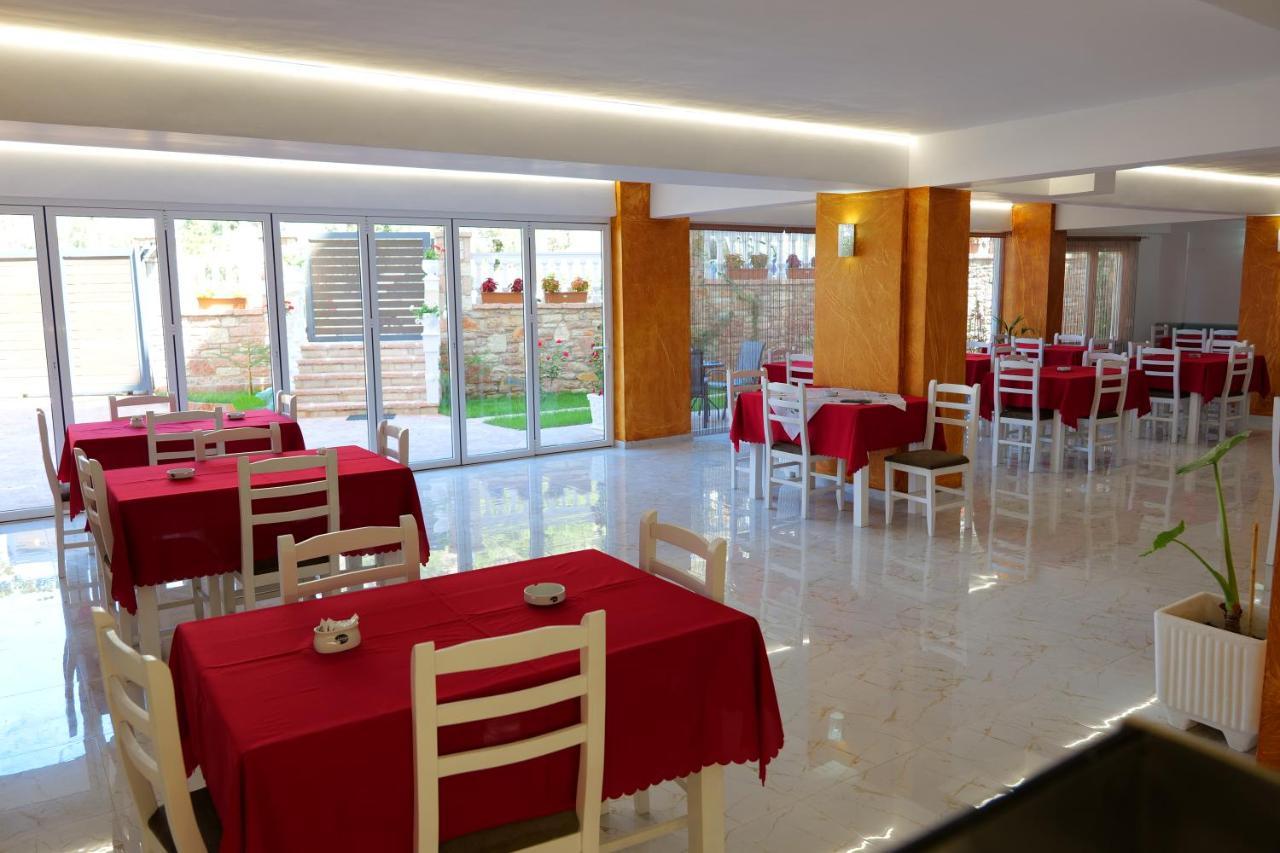 Elite Hotel Саранде Екстериор снимка