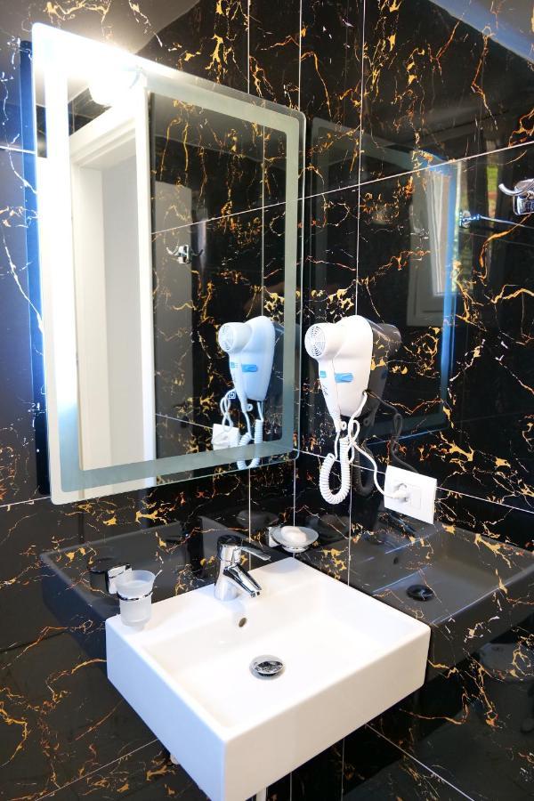 Elite Hotel Саранде Екстериор снимка